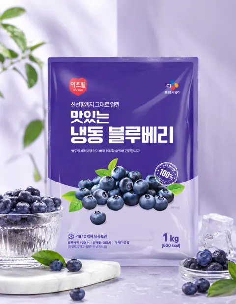 냉동 블루베리 1kg 7,400원 / 2kg 13,800원