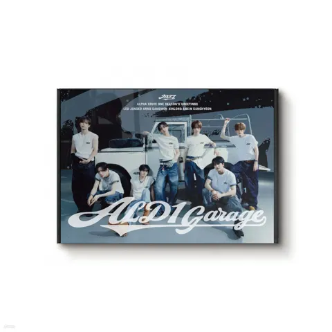 ALPHA DRIVE ONE 2027 SEASON’S GREETINGS [ALD1 GARAGE][T-SHIRT VER.]