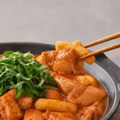 조치원 닭떡볶이 2인분 닭갈비 1봉+떡볶이 떡1봉+스프1봉 (티멤 8,890원/무료)