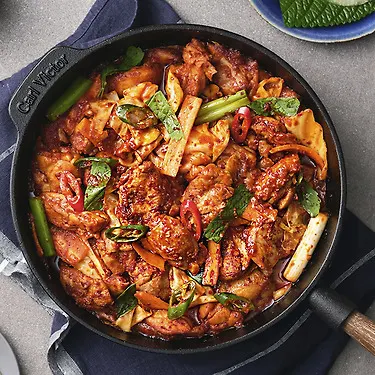 국내산 춘천 안심닭갈비 750gX2봉 라면사리 1봉 증정 (15,900원/무료배송)