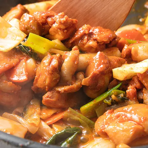 춘천 명물 닭갈비 700g x3팩(총2.1kg) (16,980원/무배)