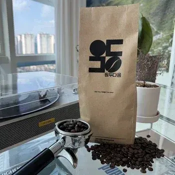 에티오피아 시다모 G2 500g (13,706원) 베트남 로부스타 1kg (17,125원) 콜롬비아 수프리모 500g (13,112원) 브라질 세하도 500g (12,460원) 과테말라 SHB (14,418원)