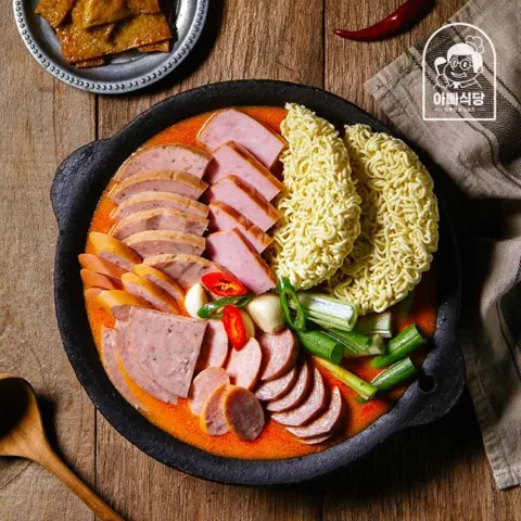 햄듬뿍 부대찌개 3팩 총 1.8kg+라면사리1봉증정 (14,900원/무료)