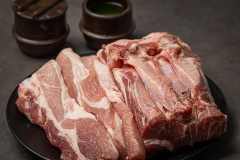 한돈 갈비살 구이 수육 캠핑용 바베큐 1kg(13,000원/무료)