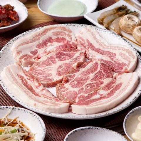 유황한돈 구이용 삼결살 500g+목살 500g