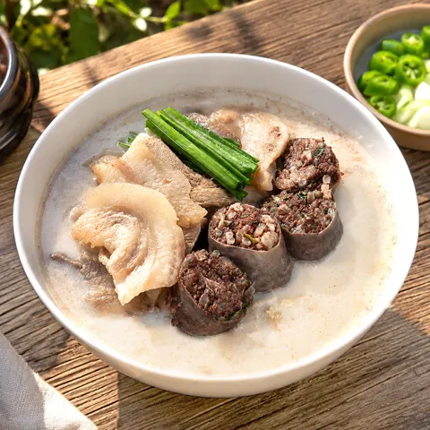 돼지 고기 포함 순대국밥 국밥 순대국 순댓국 캠핑음식